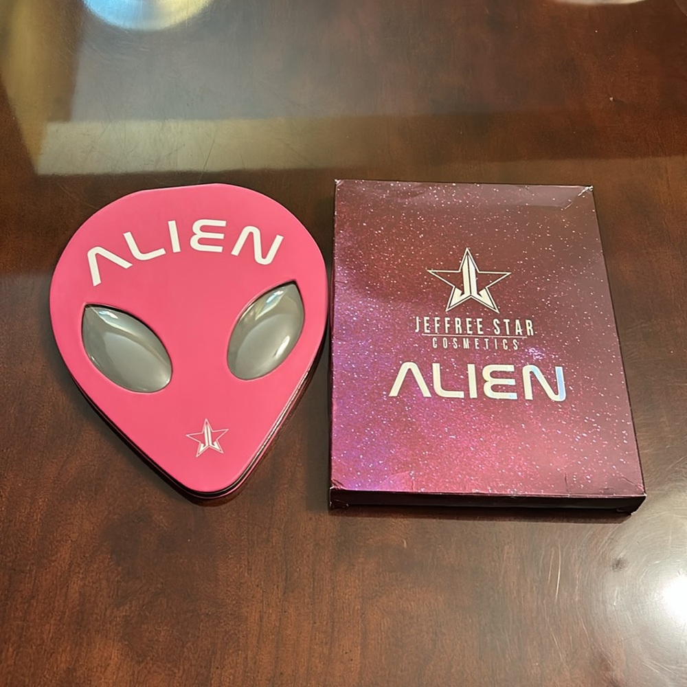 Jeffree Star Alien Palette